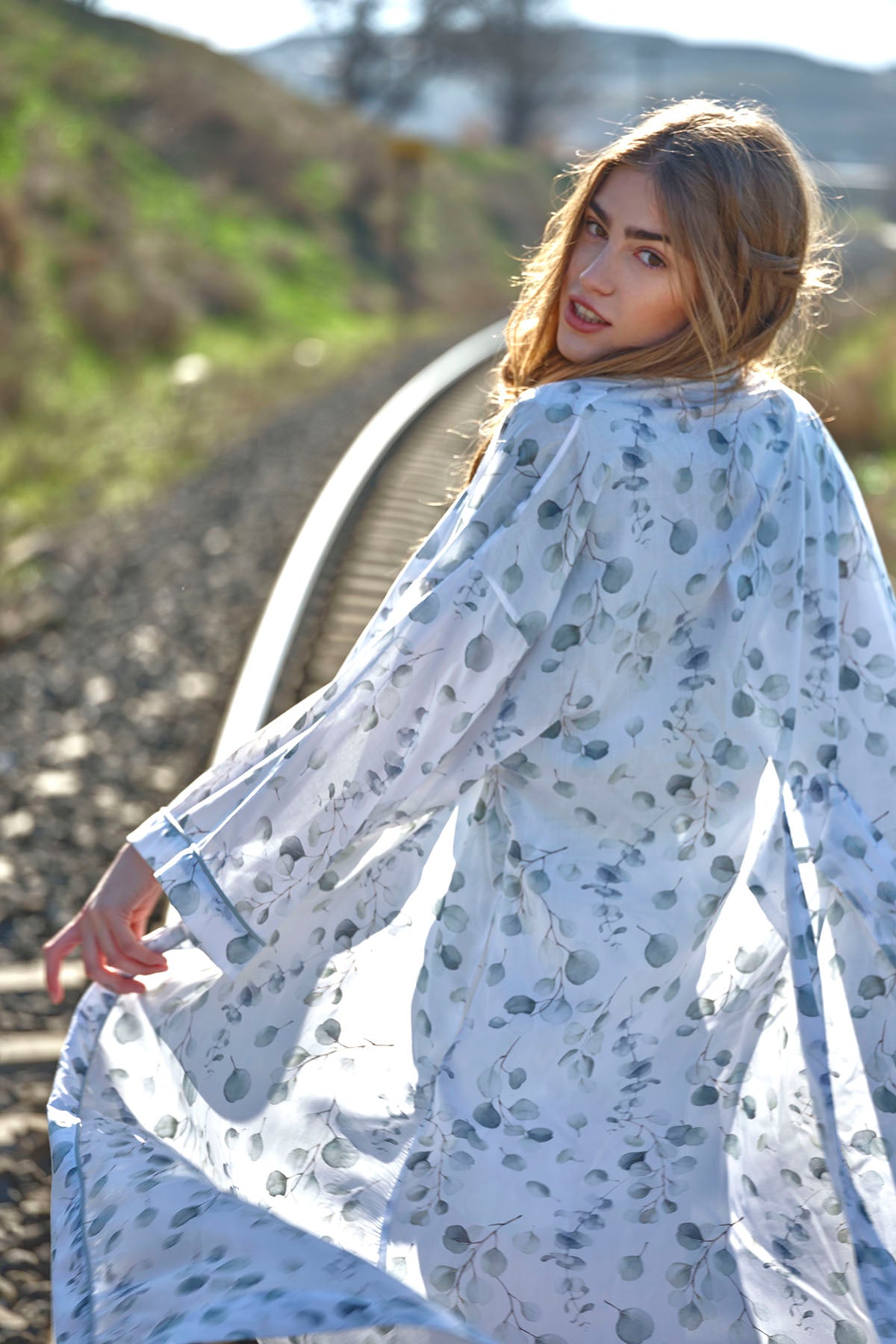 Lunaria Kimono